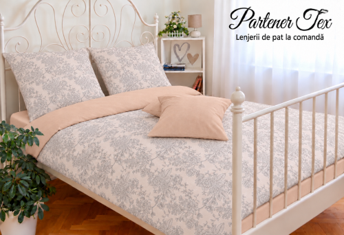 Lenjerie de pat bumbac Ranforce - Tapet floral pe frez combinat cu bej perlat