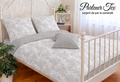 Lenjerie de pat bumbac Ranforce - Tapet floral pe gri combinat cu gri nisip